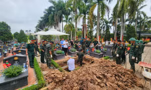 Hà Nội triển khai lấy mẫu hài cốt liệt sĩ tại Nghĩa trang liệt sĩ Nhổn