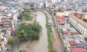 Đoạn kênh La Khê chưa được giải phóng mặt bằng
