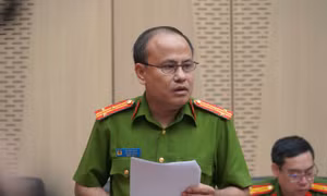 Thượng tá Hồ Văn Hùng thông tin về vụ án.
