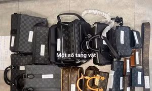 Một số tang vật bị lực lượng chức năng thu giữ.