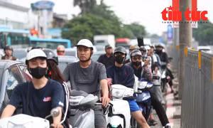 Hà Nội dự kiến hỗ trợ 20% cho mỗi cá nhân chuyển đổi xe máy chạy sang sang xe điện.