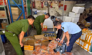 Lực lượng Quản lý thị trường Hà Nội đẩy mạnh phòng chống hàng giả, hàng nhái mùa Trung thu