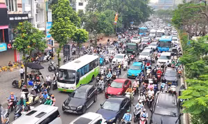 Hà Nội cấm xe chạy xăng, dầu theo giờ tại 9 phường trong Vành đai 1 từ 1/7/2026
