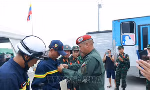 Đoàn cứu nạn, cứu hộ Việt Nam được trao tặng Huy chương 'Anh hùng Venezuela'