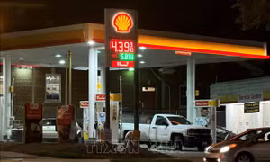 Giá dầu diesel tại Mỹ chạm đỉnh lịch sử do xung đột toàn cầu