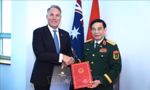 Thúc đẩy hợp tác quốc phòng xứng tầm với quan hệ Việt Nam - Australia