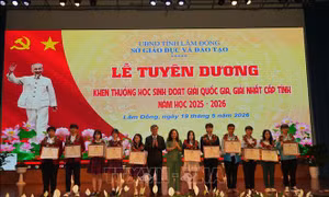 Biểu dương nhiều điển hình tiêu biểu trong ngành Giáo dục và Đào tạo