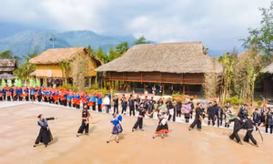 Bản làng trong mây gìn giữ nét văn hóa bản địa Sa Pa