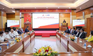 Phó Thủ tướng Hồ Đức Phớc dự khai mạc CAEXPO và CABIS lần thứ 21