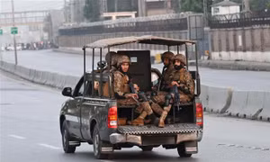 Ấn Độ và Pakistan nhất trí ngừng bắn ngay lập tức