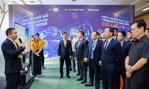 LPBank mang giải pháp ngân hàng số AI-First đến sự kiện Chuyển đổi số ngành Ngân hàng