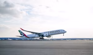 Máy bay A350 của Emirates chính thức cất cánh tới điểm đến đầu tiên - Edinburgh
