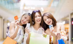 Đón hè rực rỡ cùng loạt ưu đãi hấp dẫn cho chủ thẻ quốc tế SHB