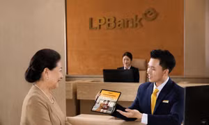 LPBank giải bài toán tài chính tuổi hưu, tạo điểm tựa an tâm cho khách hàng hưu trí