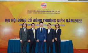 Ông Đỗ Quang Hiển từ nhiệm Chủ tịch HĐQT SHS, tuân thủ quy định Luật các TCTD