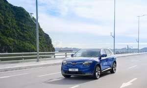 Chủ tịch Tập đoàn Vingroup thành lập Công ty cho thuê xe và taxi điện VinFast