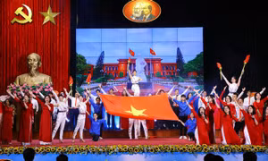 Công đoàn tổ chức thi tìm hiểu truyền thống lịch sử, tinh thần yêu nước