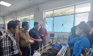 Tập trung cấp cứu cho các nạn nhân vụ nổ lò hơi ở Đồng Nai