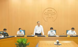 Từ 0 giờ ngày 19/8: Cửa hàng ăn uống, giải khát Hà Nội phải có vách ngăn, giãn cách tối thiểu 1 mét