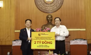 Các doanh nghiệp đầu tiên ủng hộ cho cuộc chiến chống COVID-19 tại miền Trung