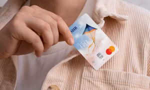 Tự do tận hưởng, thoải mái chi tiêu với thẻ tín dụng miễn 100% phí của SHB