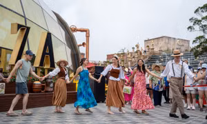 Sun Hospitality &amp; Entertainment Group ký hợp tác với MakeMyTrip