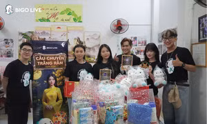 Chung vui cùng người cao tuổi nhân dịp Tết Trung thu