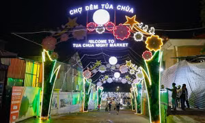 Độc đáo chợ đêm vùng cao Tủa Chùa 