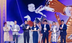 Ngân hàng Hạnh Phúc của SHB được vinh danh Dự án CSR truyền cảm hứng tại WeChoice Awards