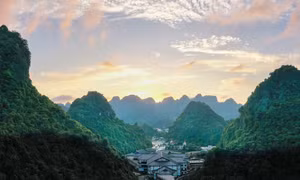 Lý giải sức hút bốn mùa của du lịch Quảng Ninh bây giờ