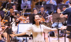 Khán phòng tập luyện cho live-concert 'Trăng Hát' – cuộc hội ngộ của những ngôi sao