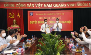 Trao quyết định bổ nhiệm Giám đốc Trung tâm Xúc tiến đầu tư, thương mại, du lịch Hà Nội 