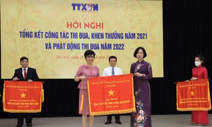  TTXVN tổng kết công tác thi đua, khen thưởng năm 2021