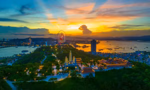 Tạp chí Mỹ chọn Vịnh Hạ Long là điểm đến dành cho người tuổi Tý năm 2025