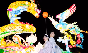Du khách ngây ngất với Lễ hội đèn lồng hoành tráng chưa từng có ở Việt Nam