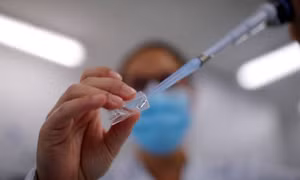 WHO kỳ vọng vào vaccine ngừa COVID-19 dạng uống và xịt mũi