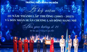 Hành trình 20 năm 'Bề dày vững chắc - Thành tựu thăng hoa' của THCS Đoàn Thị Điểm