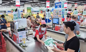 'Hành động nhỏ - Thay đổi lớn'- khuyến khích khách hàng giảm thiểu túi nilon