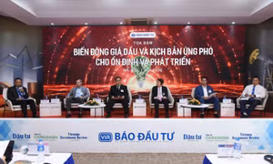 Tìm kịch bản ứng phó cho những biến động ‘khôn lường’ của giá dầu