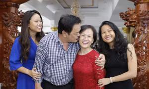 Bốn mươi nhân hai, cho Nụ và Thanh