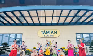 Lượng khách đến Núi Bà Đen cán mốc 1,5 triệu lượt sau 15 ngày Tết Quý Mão