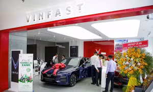 VinFast đồng loạt khai trương 27 showroom trên toàn quốc 