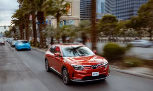 Chủ xe VinFast VF 8 tại California có thể được nhận thêm khoản ưu đãi thuế lên đến 7.500 USD