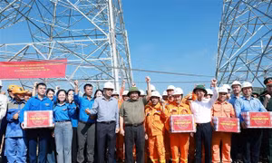 Thủ tướng Phạm Minh Chính: Đến 19/8 phải hoàn thành dự án đường dây tải điện 500 kv Lào Cai - Vĩnh Yên