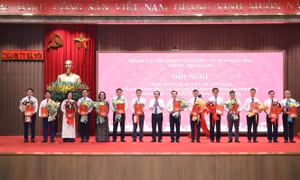 Hà Nội: Công bố 47 quyết định về công tác cán bộ sau sắp xếp bộ máy