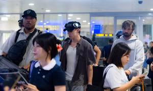 The Kid LAROI check-in Việt Nam sớm nhất, fan hỏi 'sang foodtour hả'