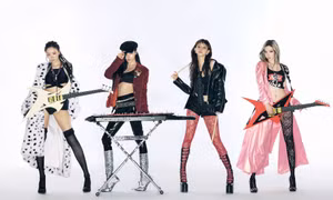 Aespa mang ‘vũ trụ’ K-pop đến Hà Nội cùng 8Wonder Winter 2025