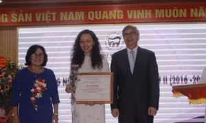 Hội nghị biểu dương nữ trí thức tiêu biểu lần 2