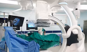 Vinmec tái tạo chính xác dây chằng chéo trước khớp gối với phương pháp 'ánh xạ giải phẫu' độc quyền