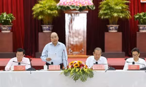 Thủ tướng chỉ đạo tập trung ứng phó với nắng nóng, hạn hán tại Trung Bộ